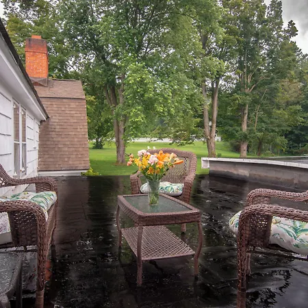 Blackberry River Inn-2